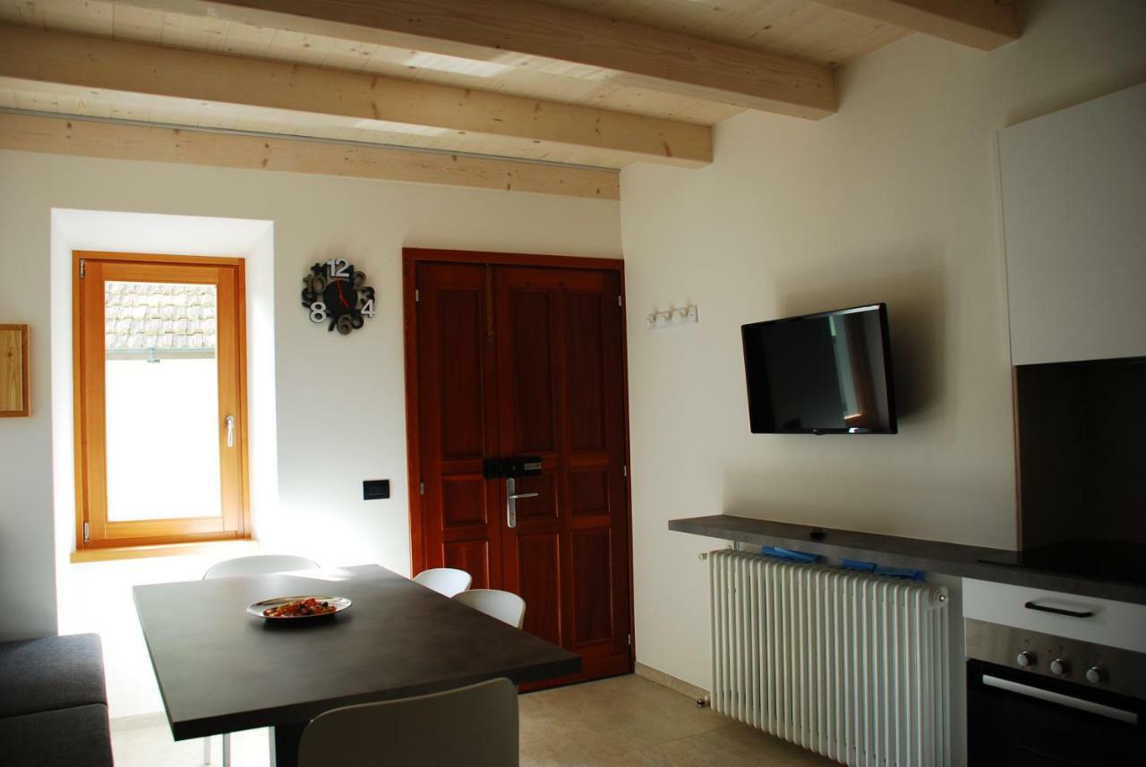 La casa del borgo Dervio Exterior foto